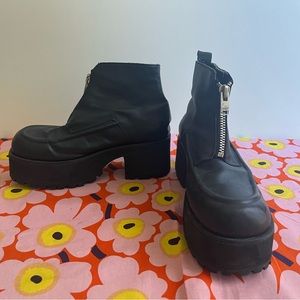 UNIF front zipper black leather boots